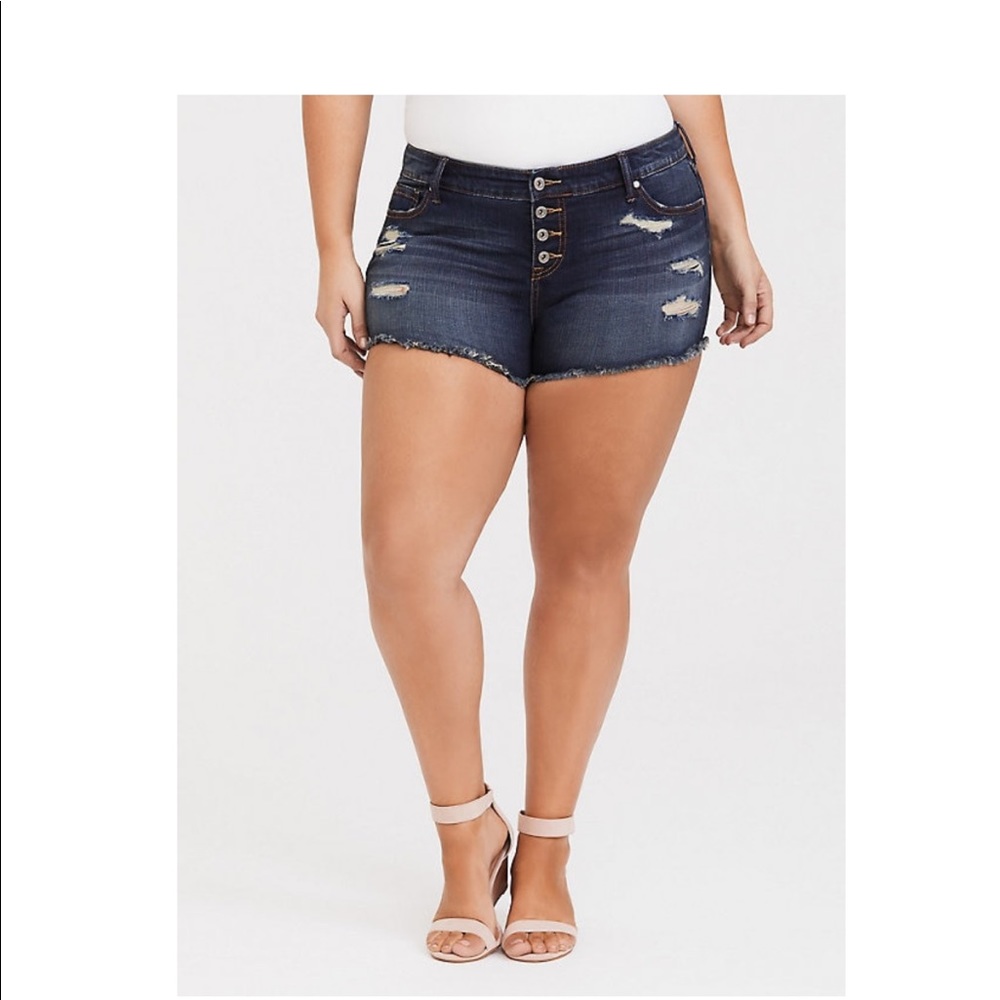 Torrid button front denim shorts